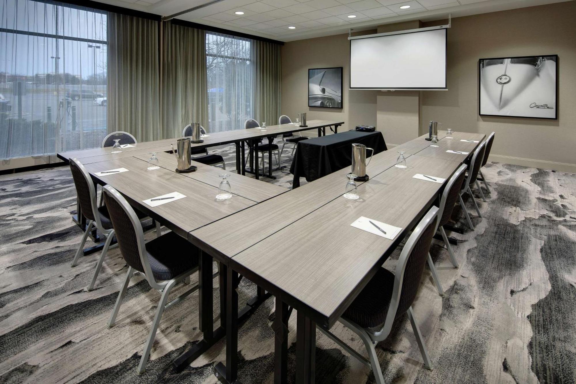 Embassy Suites By Hilton Detroit Troy Auburn Hills Extérieur photo