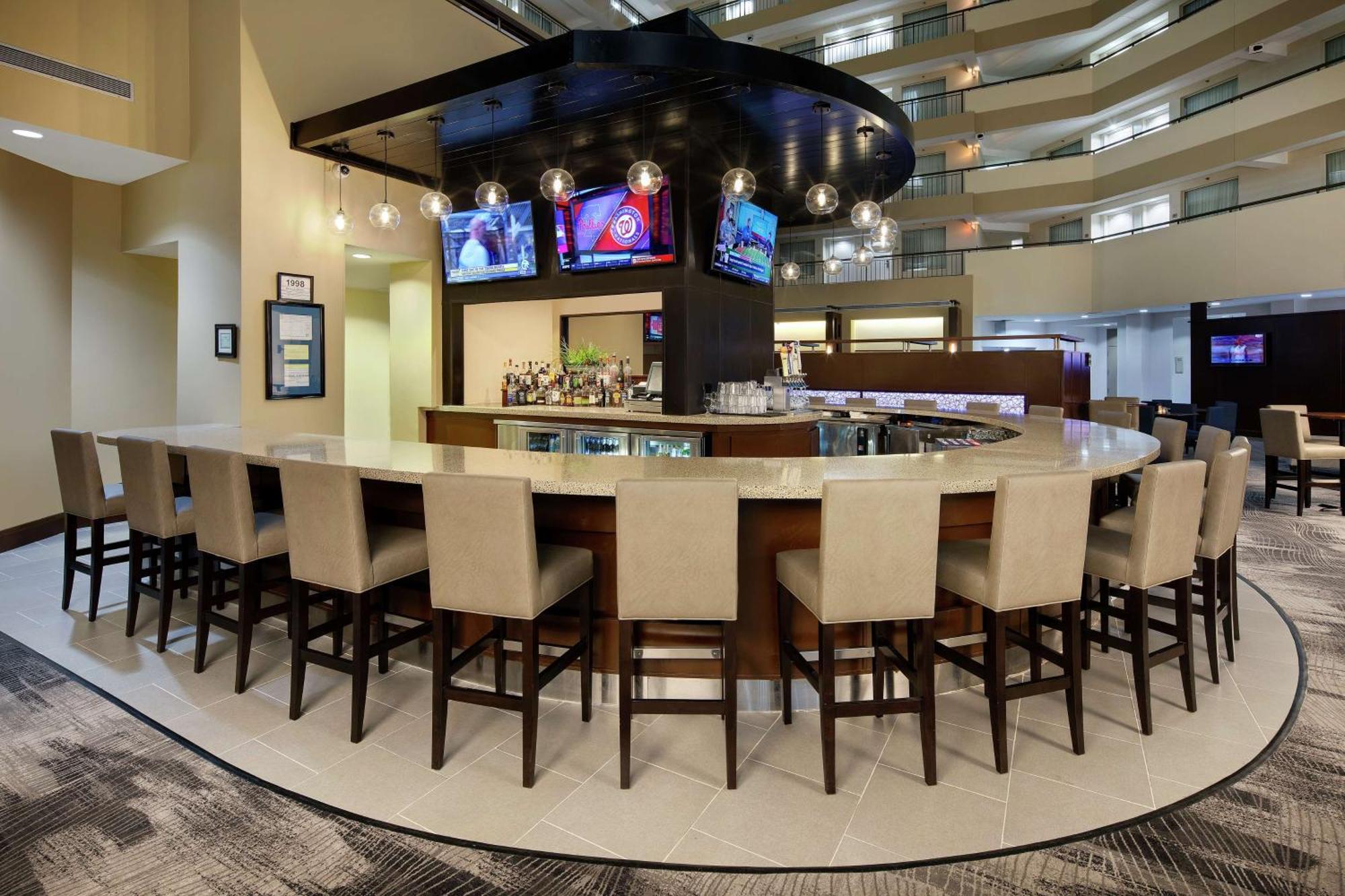 Embassy Suites By Hilton Detroit Troy Auburn Hills Extérieur photo