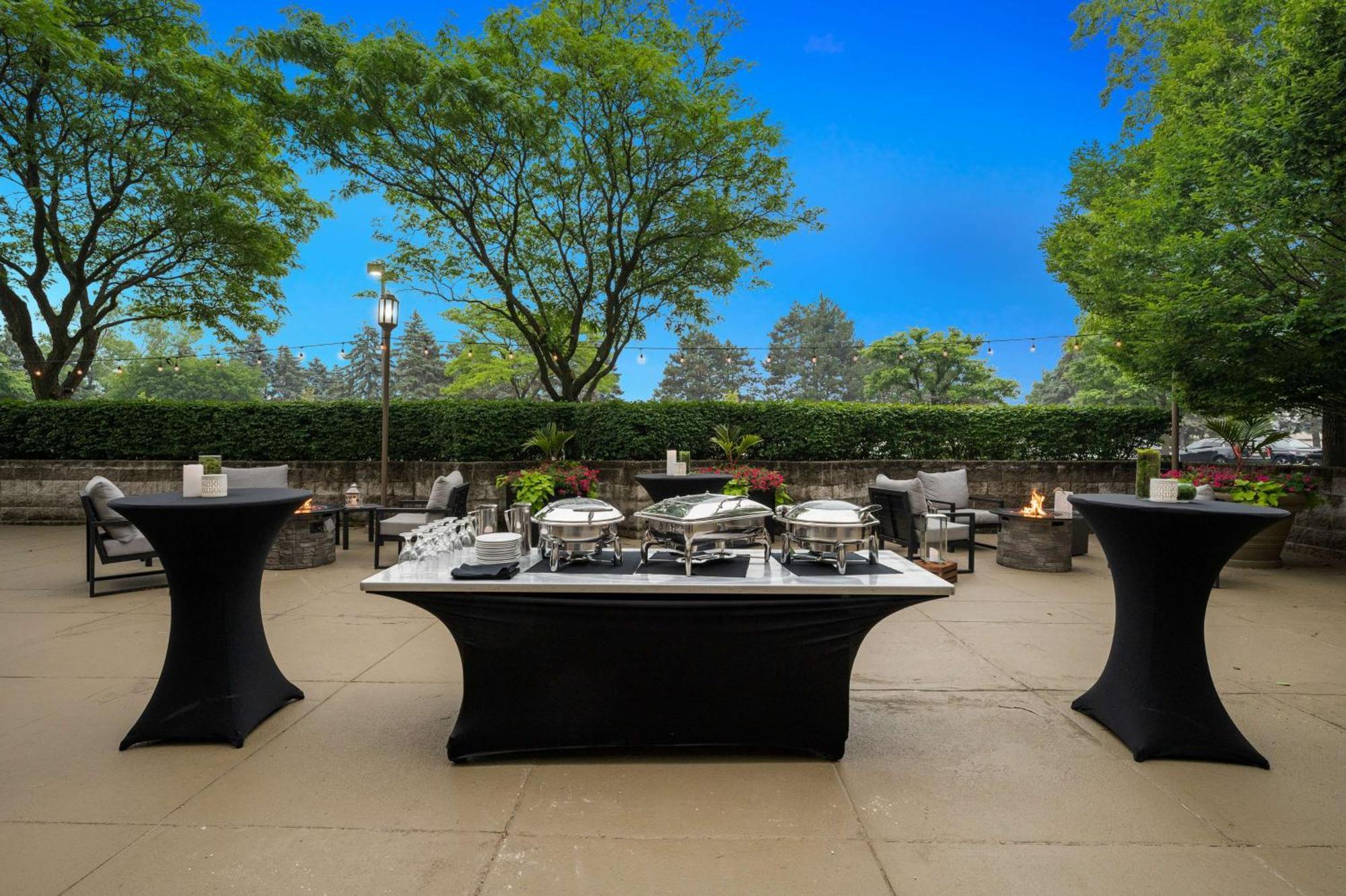 Embassy Suites By Hilton Detroit Troy Auburn Hills Extérieur photo