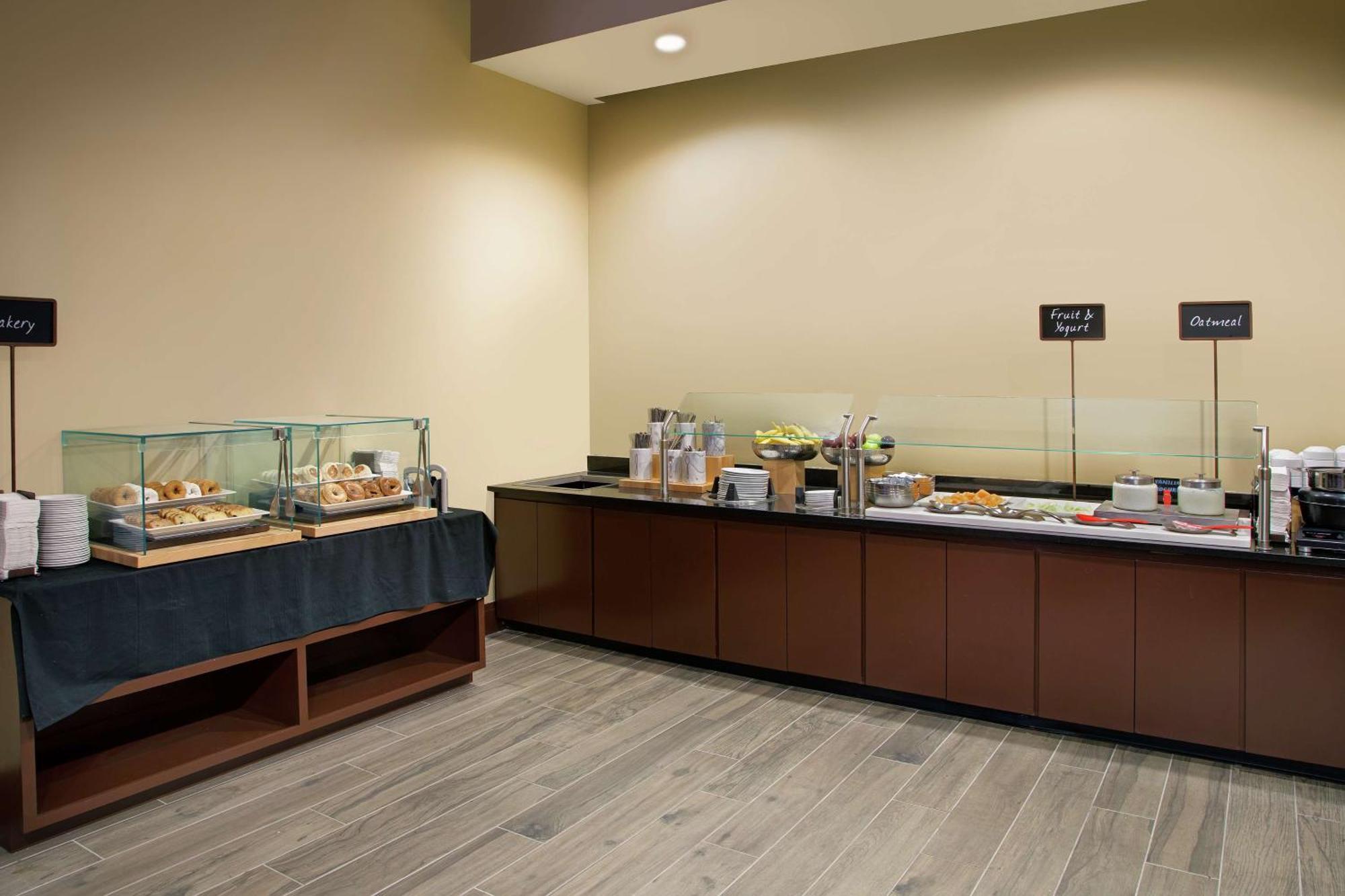 Embassy Suites By Hilton Detroit Troy Auburn Hills Extérieur photo